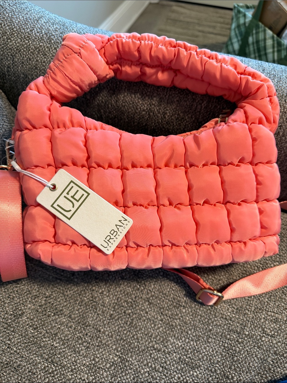 NWT Urban Expressions Quilted Puffer Hobo
Shoulder Bag Coral Salmon
